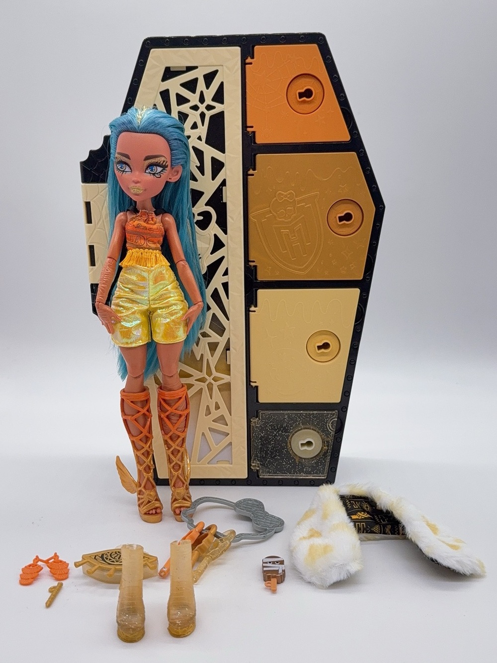 Monster High G3 Fearidescent Skulltimate Secrets Cleo De Nile Doll